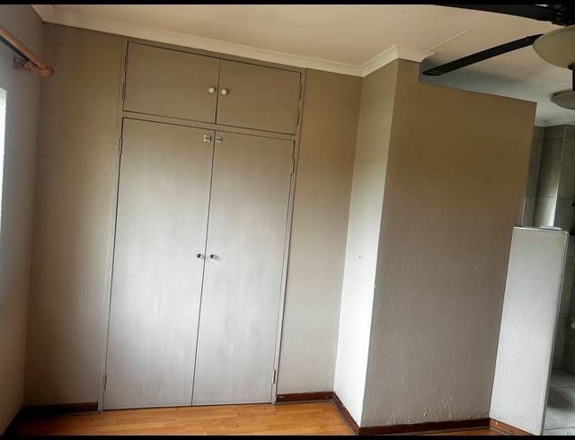 3 BEDROOM TOWNHOUSE FOR SALE IN WITFIELD